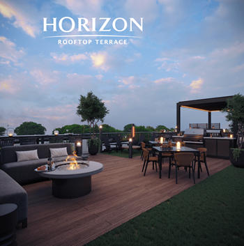 The horizon rooftop patio